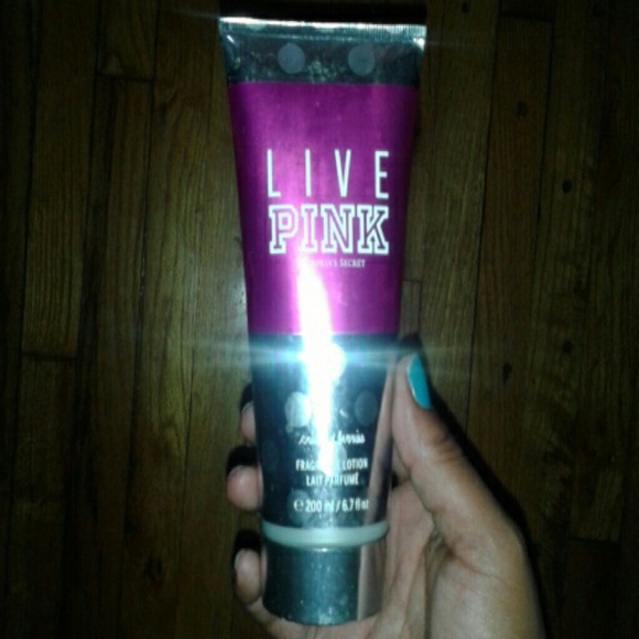 Victoria Secret Love Pink lotion