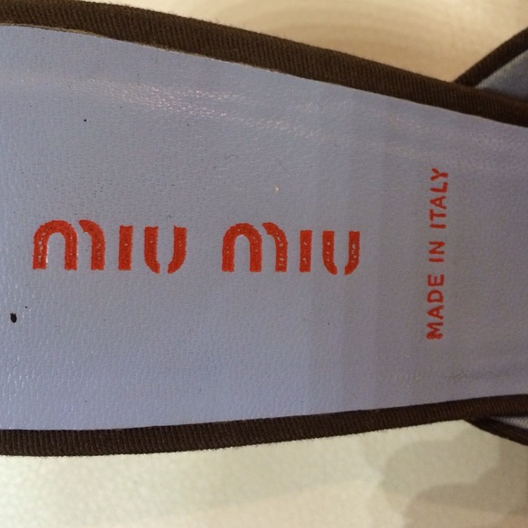 Miu Miu kitten heels pastel blue and chocolate - Picture 3 of 3