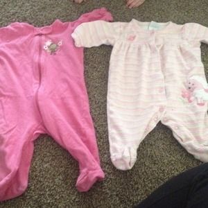 3/6 month onsies 💖💕🎀 make a offer!