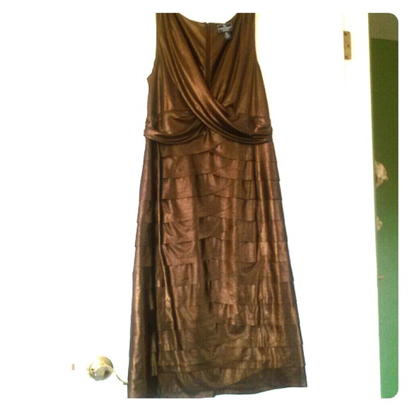 Gold/Brown Dress
