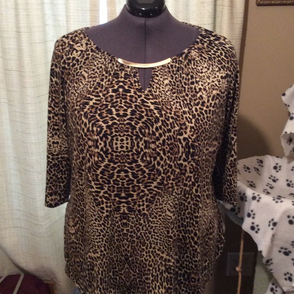 Animal print top