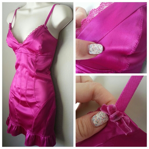 Guess Pink Satin Like Ruffled Mini Dress - Picture 2 of 4