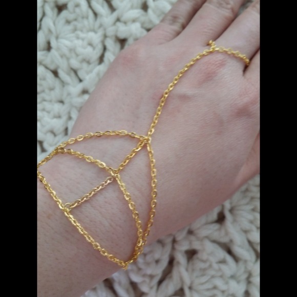 Jewelry - Ring wrislet