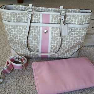 ♡For Malphrus041110♡ <Coach> Pink diaper bag