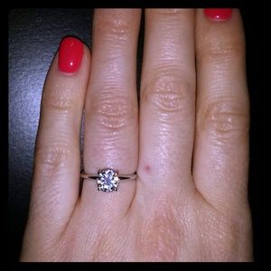 helzberg moissanite rings