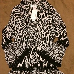 ⛔️BUNDLED⛔️Fashon bug stretchy button up blouse