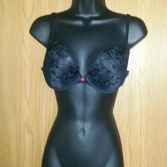 ♥*BUNDLE HOLD FOR ANGELA*♥