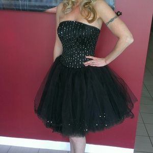 Amazing little black dress