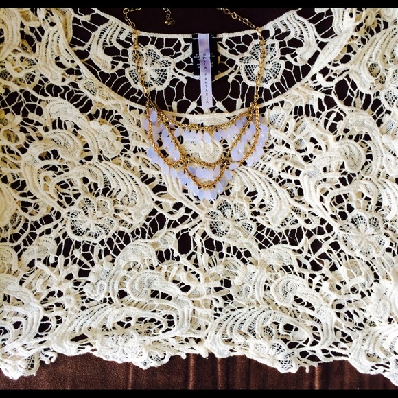 Lace Beige Short Sleeve Top