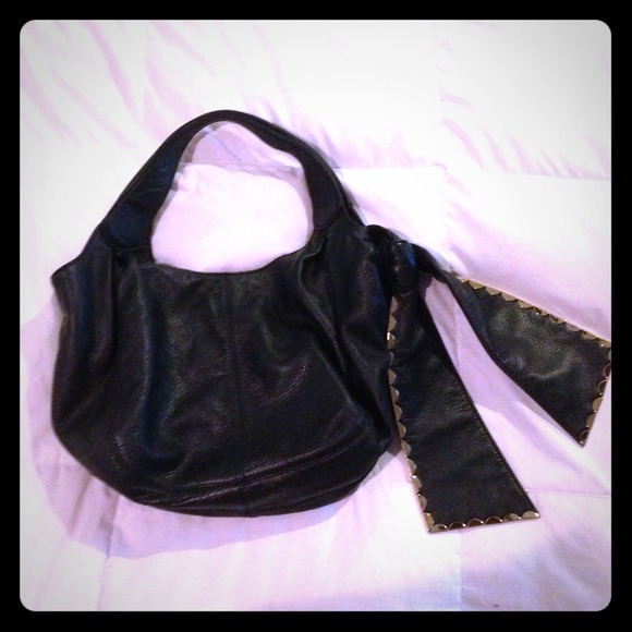 🚫SOLD🚫Gianni Bini Black Leather Handbag