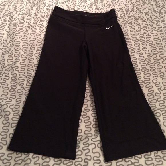 ⚡️️️price reduced⚡️Nike Dri-Fit pants - Picture 1 of 2