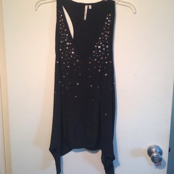 Perfect top to go out in!