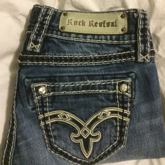 Rock Revival straight leg jeans
