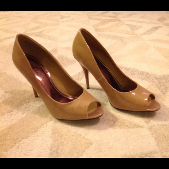 Never Been Worn Tan Peep Toe Pump!!