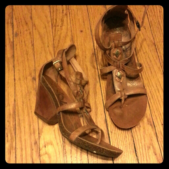 Embellished leather strappy sandals
