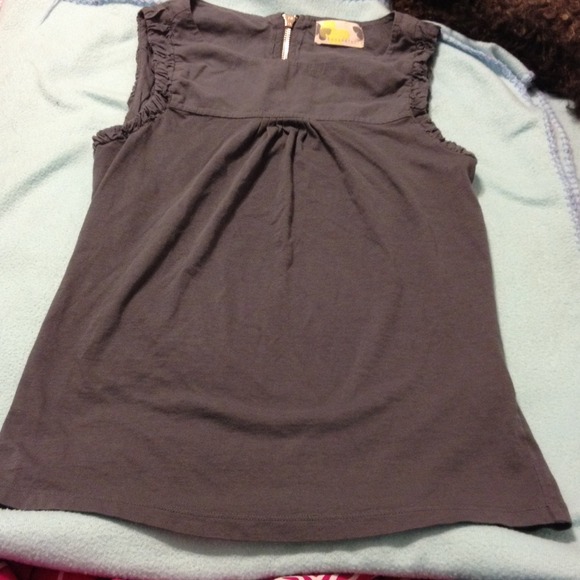 CUTE gray Ben And Lucia tank top size small/p