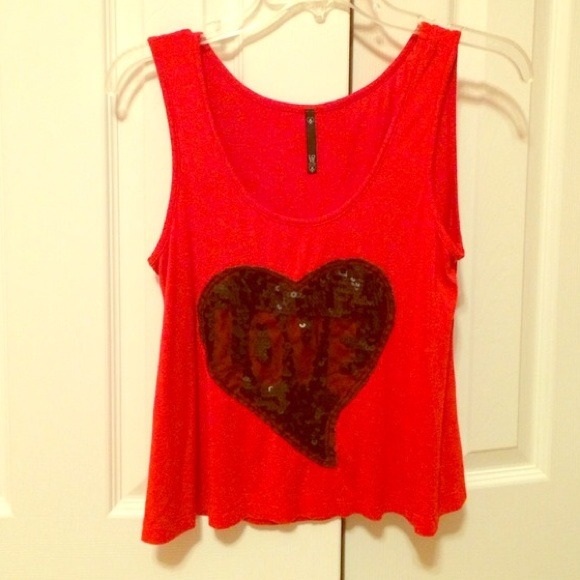 Red flowy LOVE crop top!