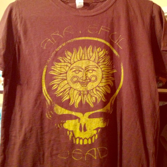 Awesome GRATEFUL DEAD TEE