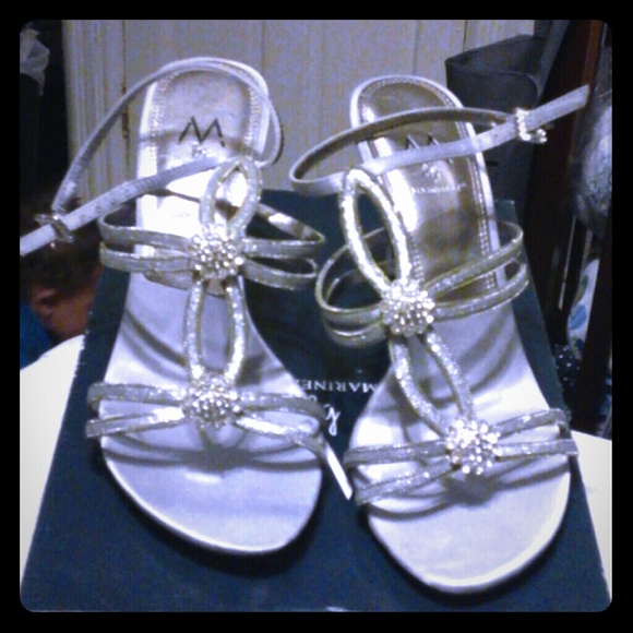 Silver tika sandal
