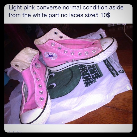 Converse/mk wristlet.. Bundle @claudiaasanchez