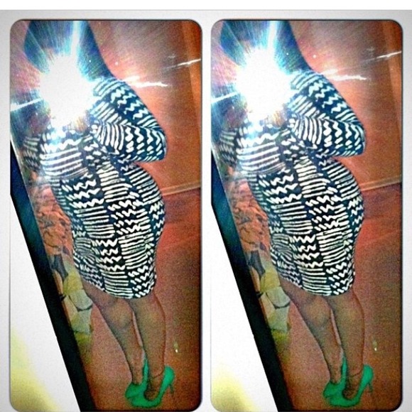 🎉SOLD🎉Black & White Bodycon - Picture 3 of 3