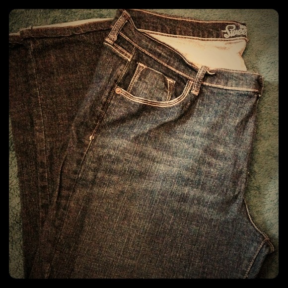 LAST CALL! Old Navy Sweetheart Jeans