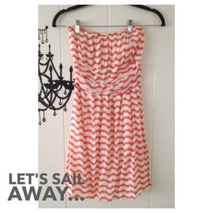 🔴SOLD🔴White and coral tube top dress