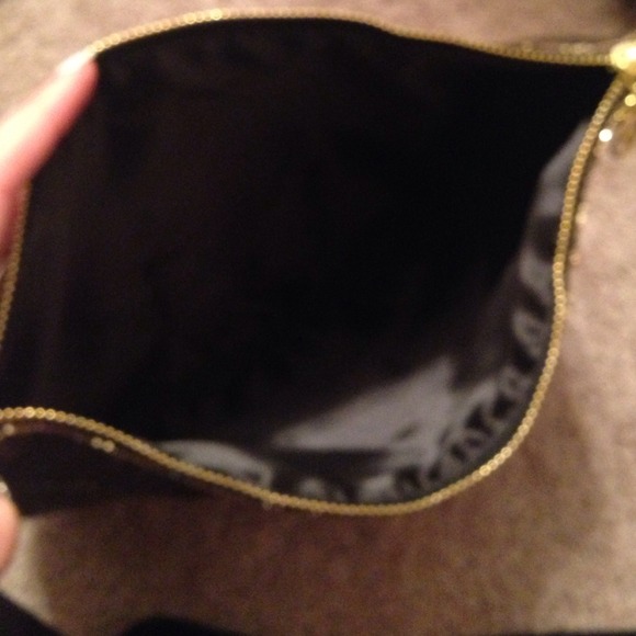 Victoria's Secret clutch - Picture 3 of 3