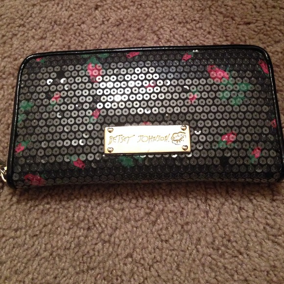 Betsey Johnson wallet - Picture 1 of 2