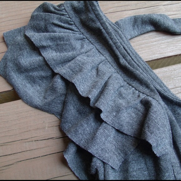 Cute gray tunic top - Picture 3 of 4