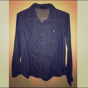 Denim/Jean/chambray long sleeve shirt