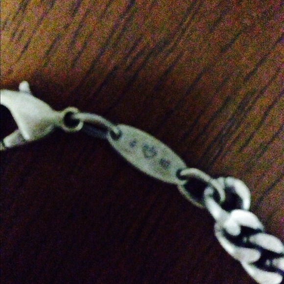 Mega sale!  Flower Necklace-- NWOT - Picture 2 of 2