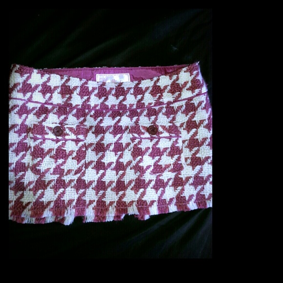 Adorable tweed like Hollister skirt