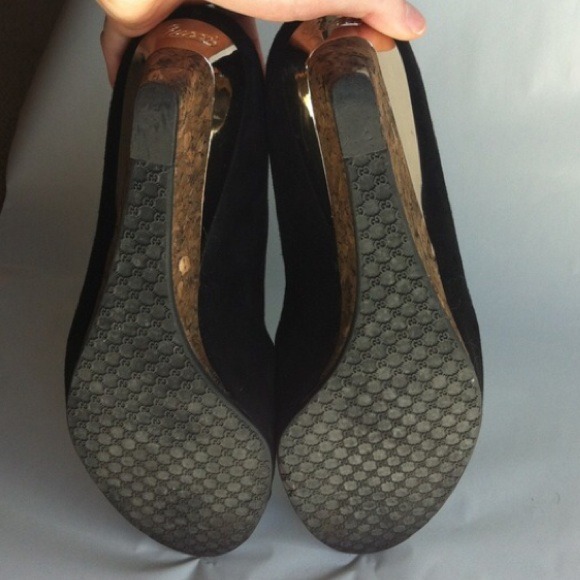 ✨ SALE ✨ Gucci cork and suede wedges!