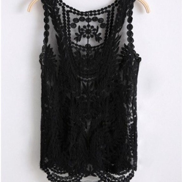 ❤️SOLD OUT IN WHITE❤️Crochet Lace Top - Picture 3 of 3