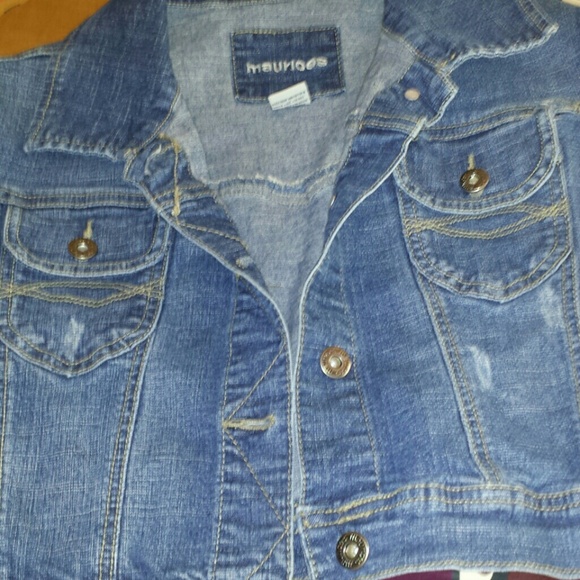 Cropped denim jacket