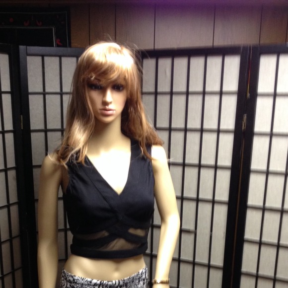 Black short top