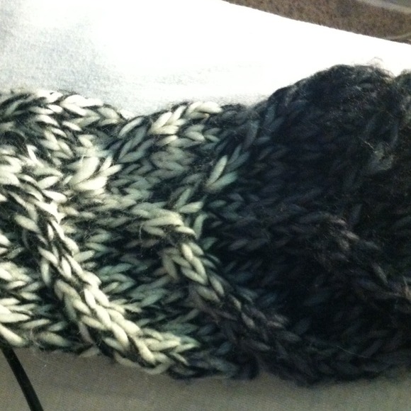 Ear warmer headband - Picture 3 of 3