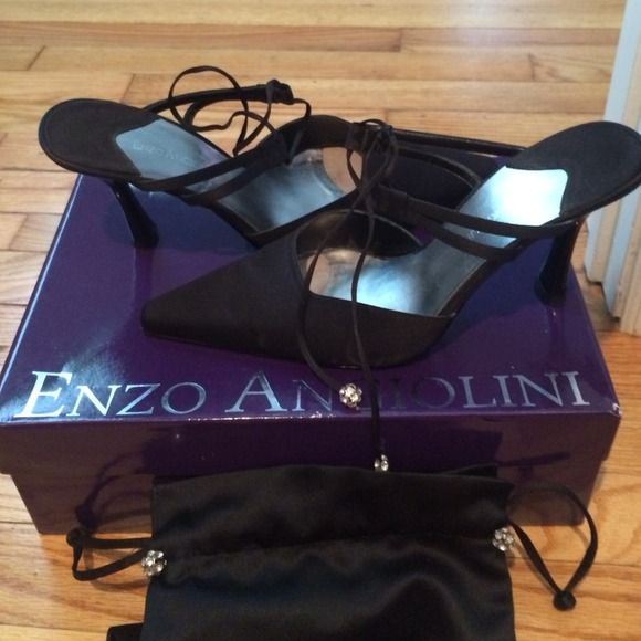 Enzo Angolini Dressy Pumps w/small purse