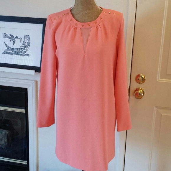 Forever 21 Dresses & Skirts - WOW! Forever 21 Coral Shift Dress Gold Studs