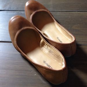 The Perfect Neutral Ballet Flat