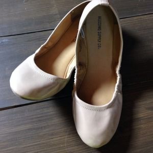 Nude Ballet Flat