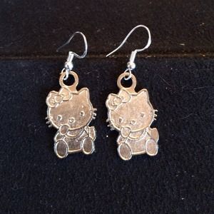 Hello kitty earrings