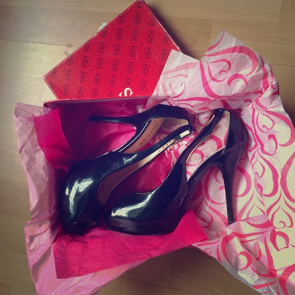 Guess Shoes - Guess Black Patent Leather Peep Toed Pumps