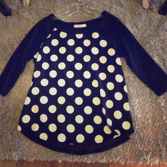 White polka dot shirt! MULTIPLE SIZES!