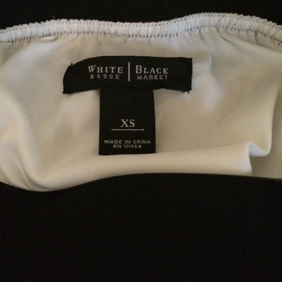 High waisted skirt. White House black market. XS - Picture 3 of 4