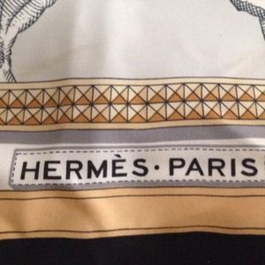 PRICE REDUCTION!!!Hermes 100% authentic silk scarf
