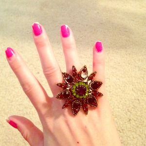 Flashy, vintage ring