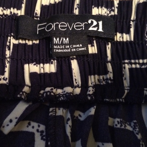 Forever 21 Chevron Shorts. - Picture 3 of 3