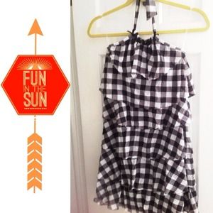 💕Betsey Johnson | Gingham coverup ⬛️⬜️